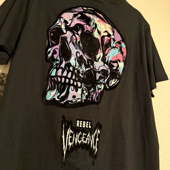 Rebels Vengeance Multicolor Skull Tee - Picture 7 of 8